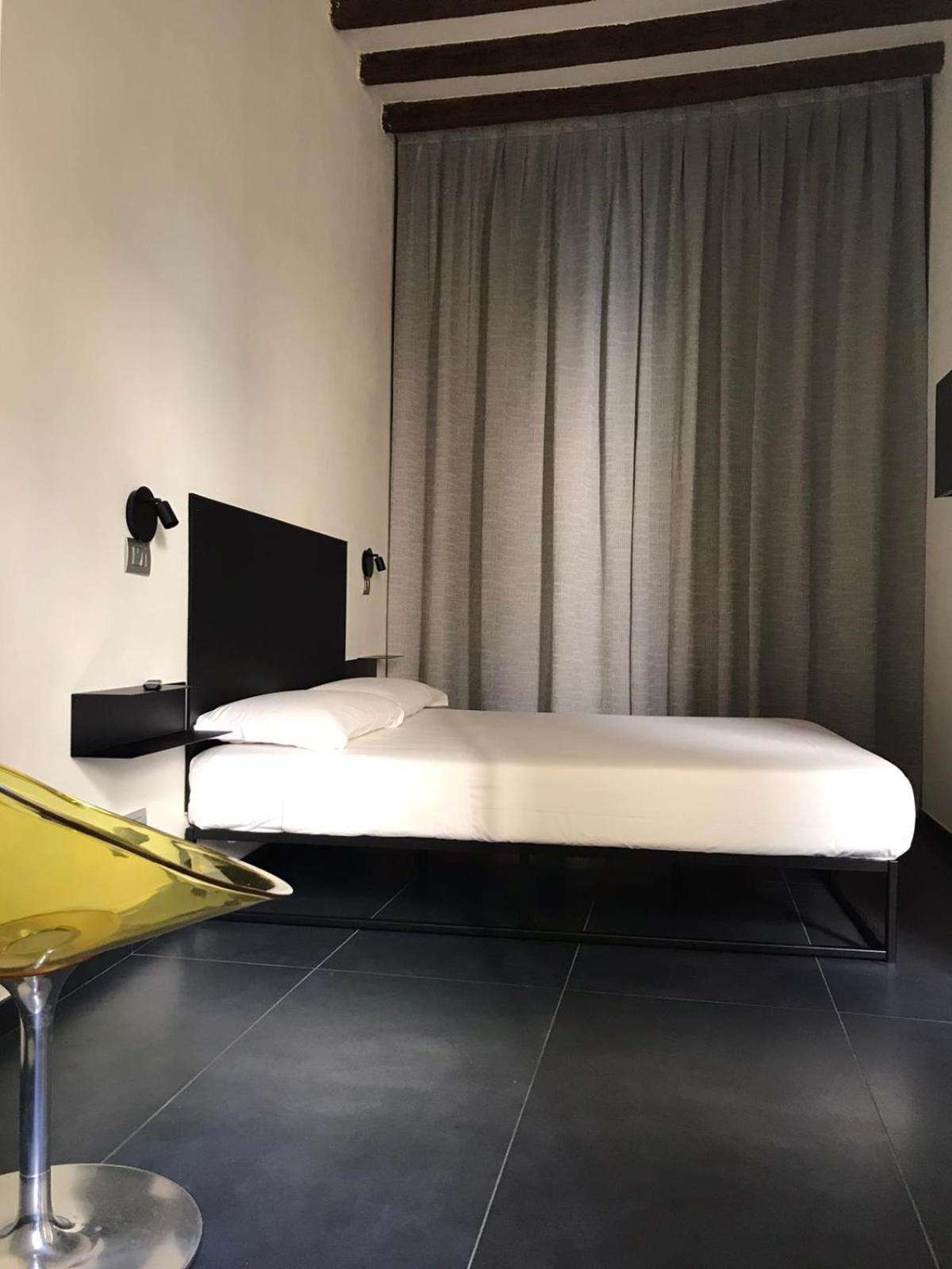 Domus Apartment Модена Екстериор снимка