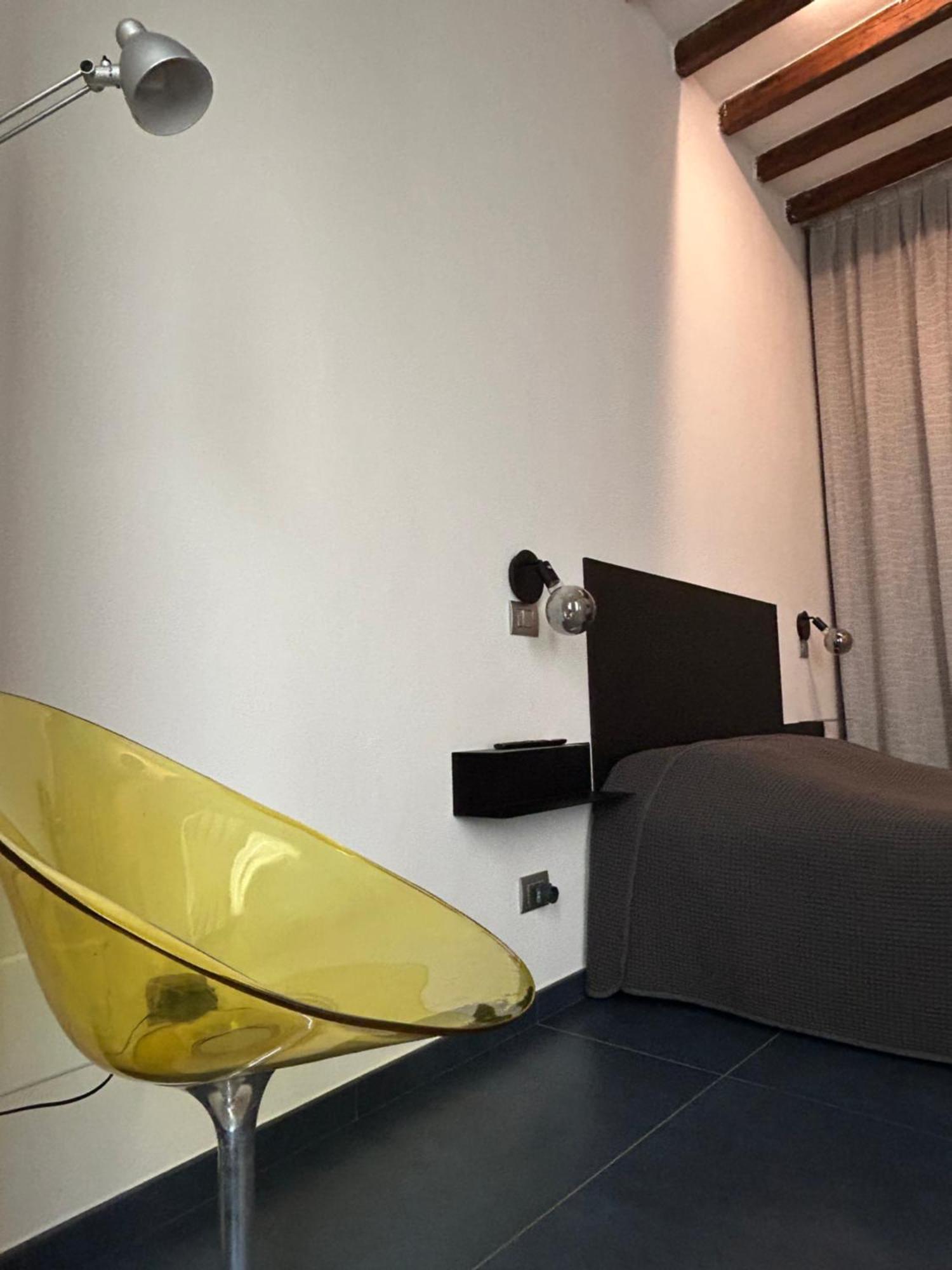 Domus Apartment Модена Екстериор снимка